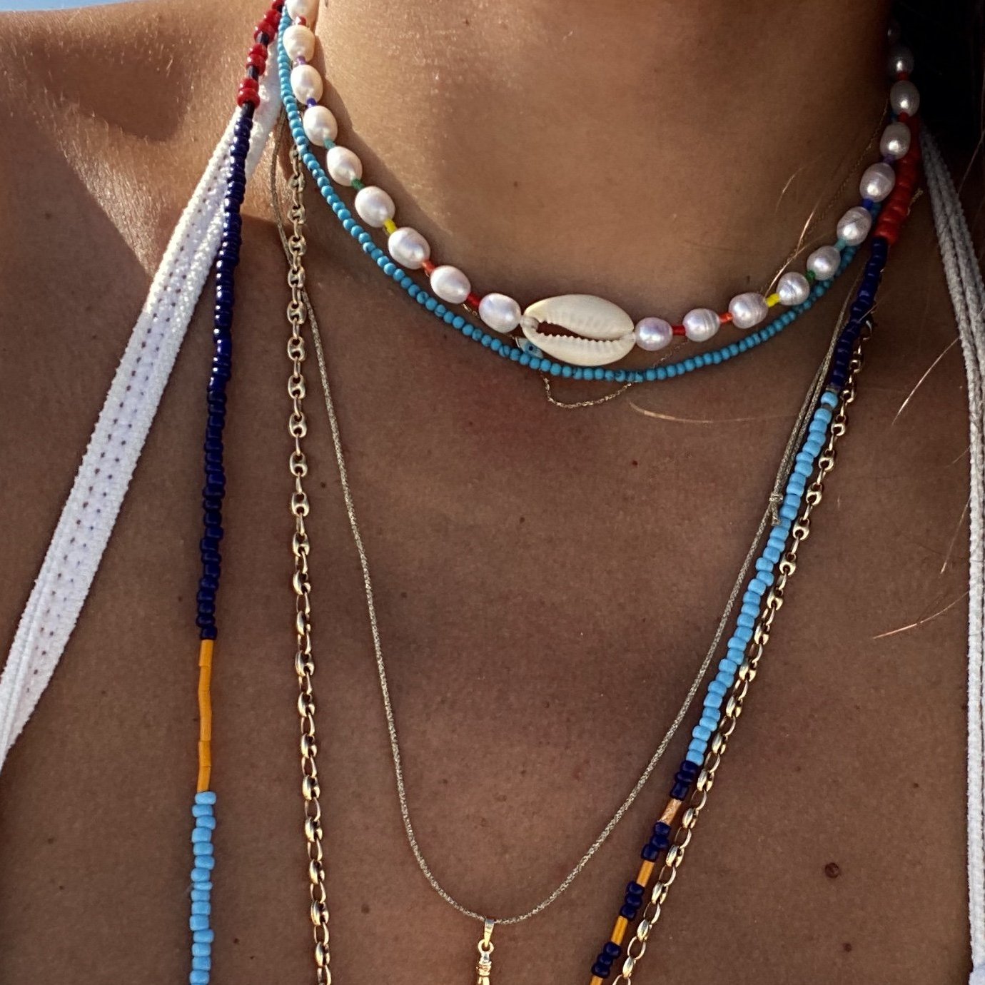 Freshwater Pearl Cowrie Shell Rainbow Choker