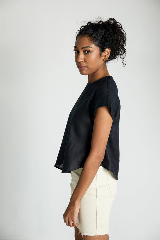 Sandcastle Saturdays Top in Black